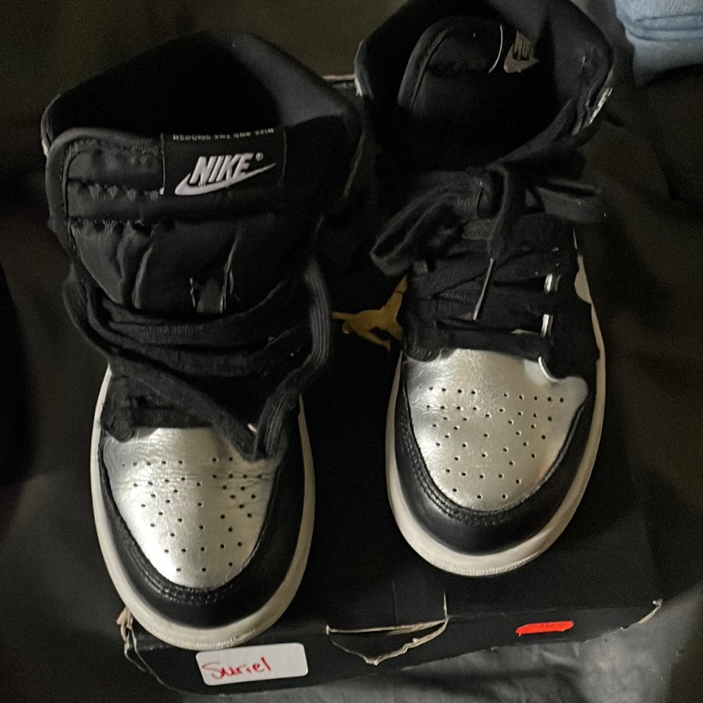 Boys sneakers